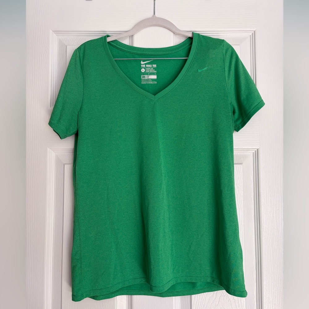 Nike Women's Green Short Sleeve Tee